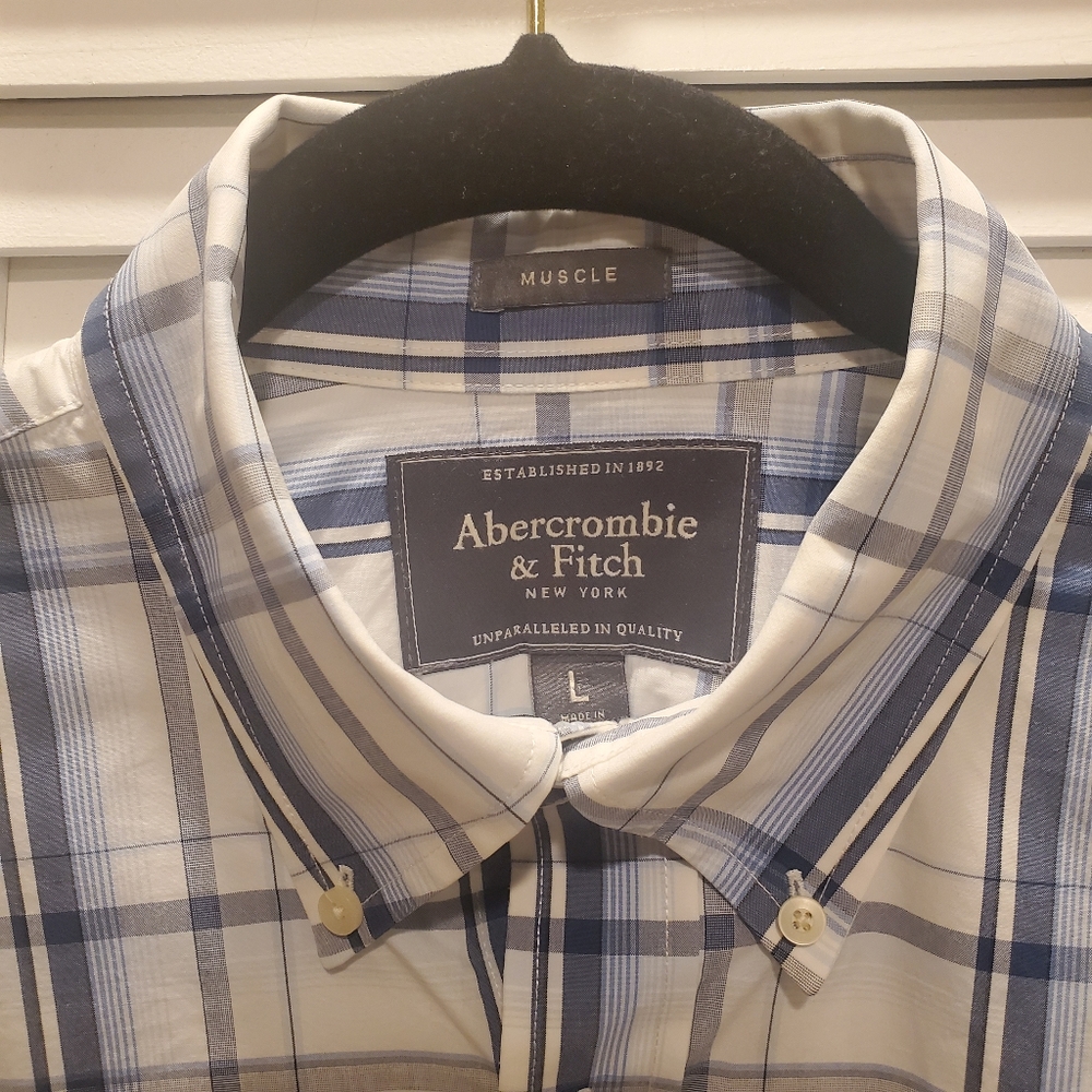 Abercrombie & Fitch Muscle Fit Button Down